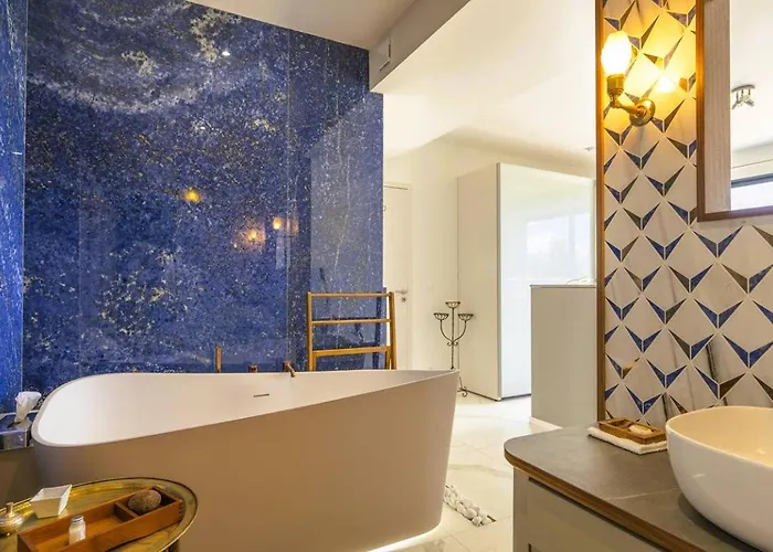 Gaia, 6 Pers, Piscine Chauffee, 3 Min *